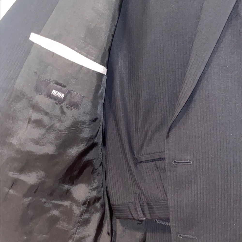 Hugo Boss Suit - Picture 2 of 3